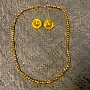 Beautiful vintage Monet jewelry set